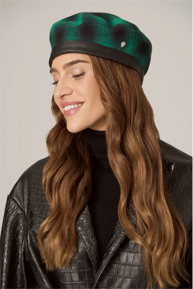 Women green berets for your outfits