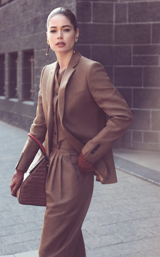 Women leather gloves Perfect match with suit